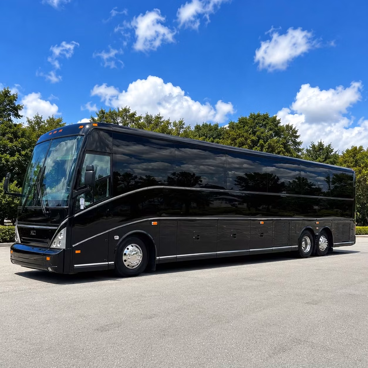 charter buses for large groups heading to daytona tampa or beyond