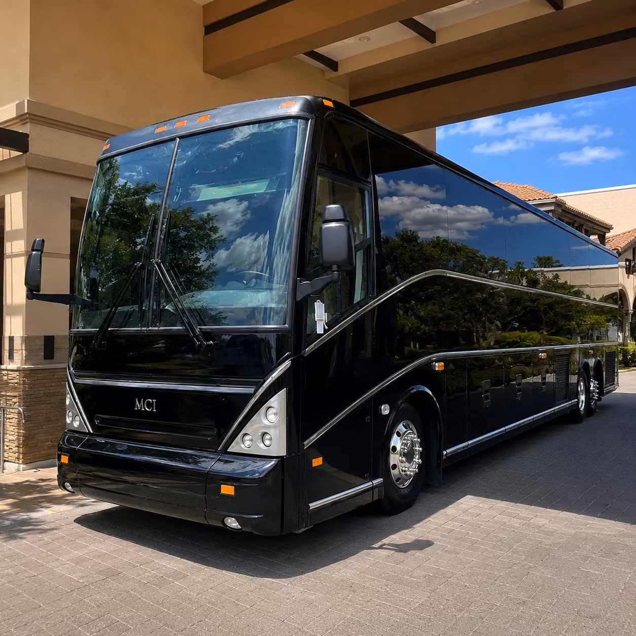 party buses for concerts at ithink financial amphitheatre and hard rock live